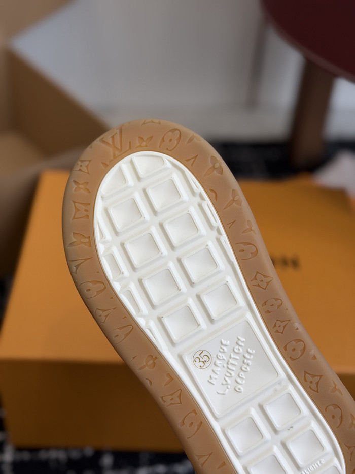 LVT Tilted Sneaker COPSHOE L&V-TI22