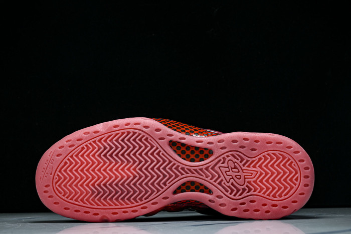 Nike Air Foamposite One x Stranger Things IR7336-001