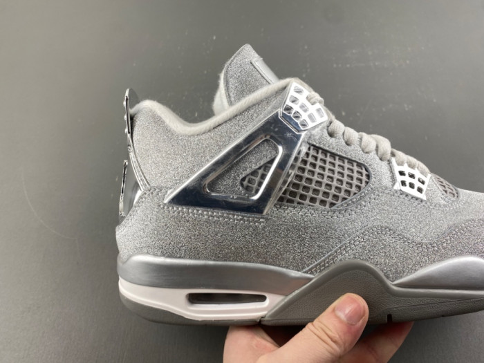 Air Jordan 4 “Glitter Glove” FQ8138-092
