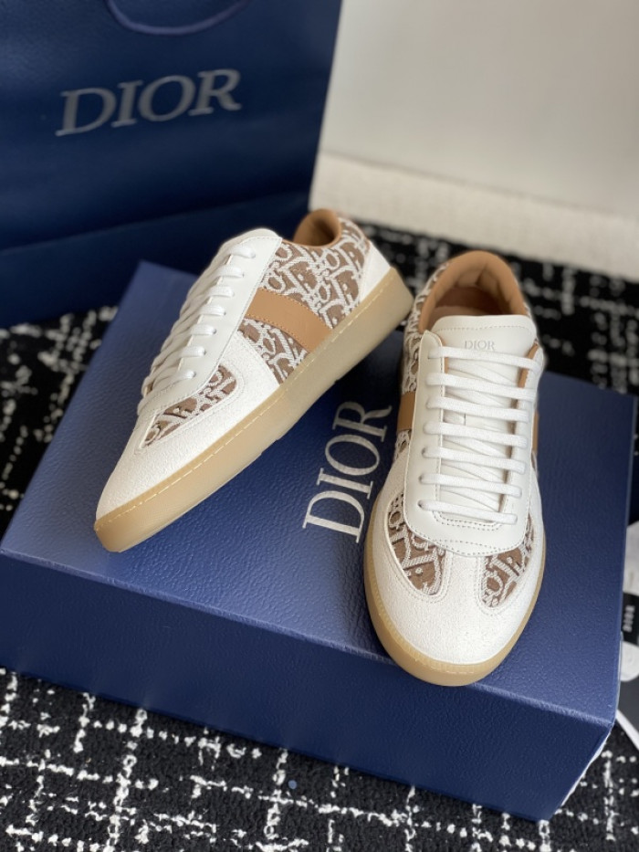 D1R* 25Pre-Fall Berlin 01 SNEAKER DR-PF01