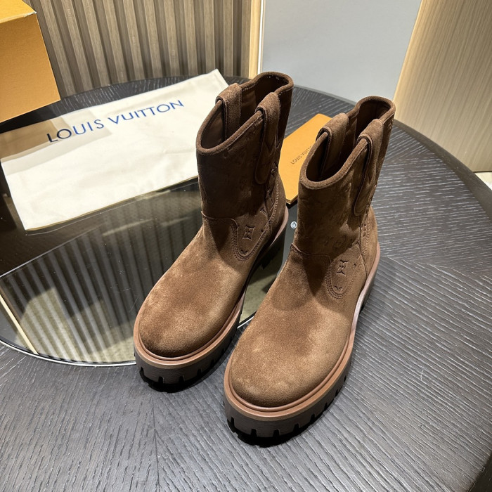 LVT BOOT COPSHOE L&V-BT15