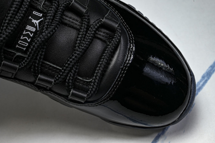 omme des Garcons Homme Plus Air Jordan 11 IV7639-001 (2026 )