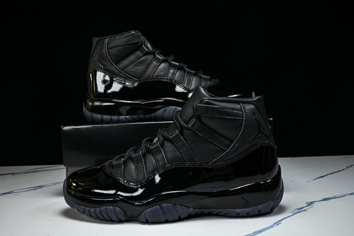 omme des Garcons Homme Plus Air Jordan 11 IV7639-001 (2026 )