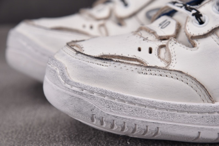 BL Hamptons Worn-Out -COPSHOE BL - WO 05