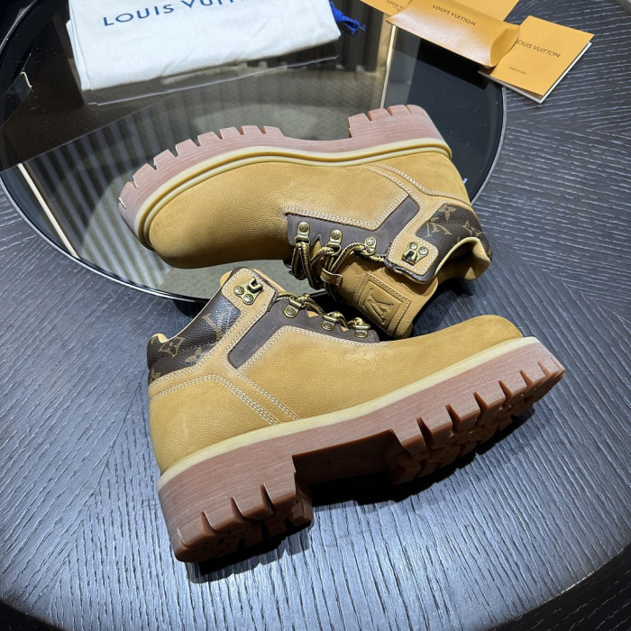LVT BOOT COPSHOE L&V-BT24