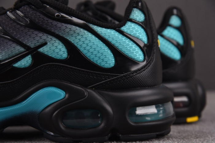 Nike Air Max Plus 