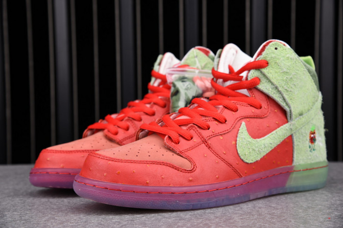 nike sb dunk high strawberry cough - cw7093-600