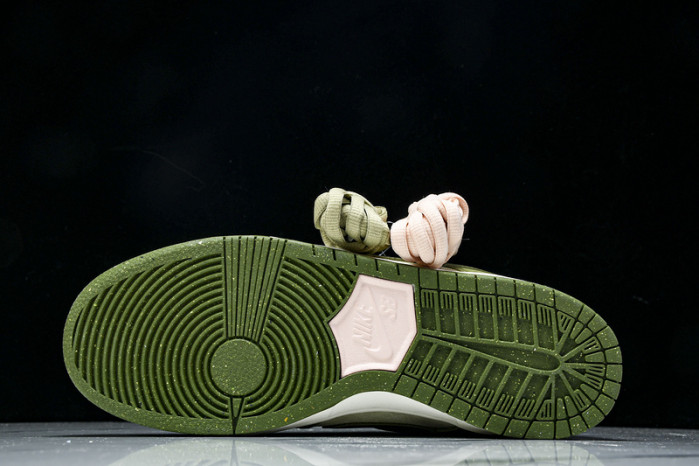 Yuto Horigome x Nike SB Dunk Low Asparagus HF8022-300