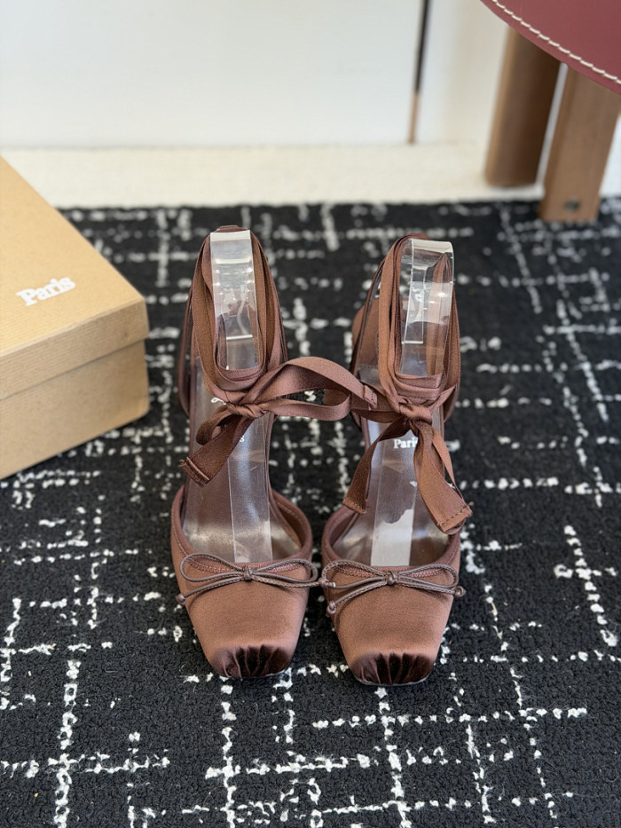 Chr1st1an LOUBOUTIN COPSHOE CL-HEEL 10